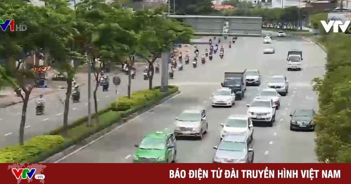 TIN TỨC MỚI - Bỏ quy định gắn mào cho xe hợp đồng điện tử dưới 9 chỗ